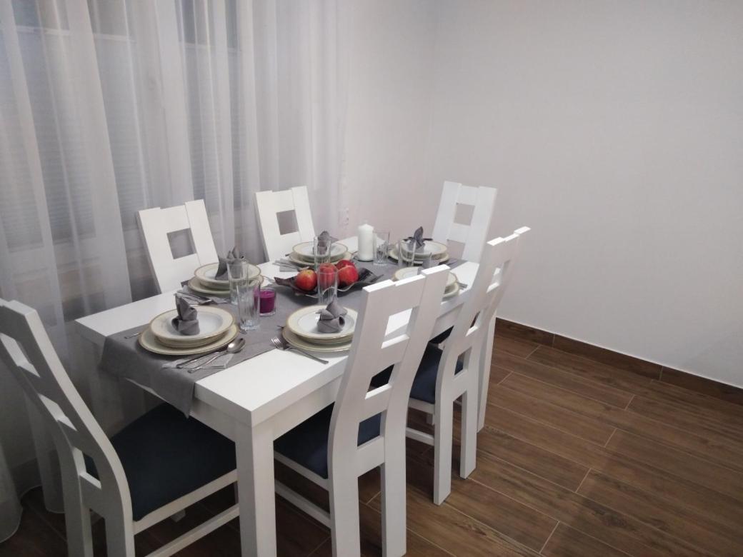Apartament Zielony Przyladek Brwinow ภายนอก รูปภาพ